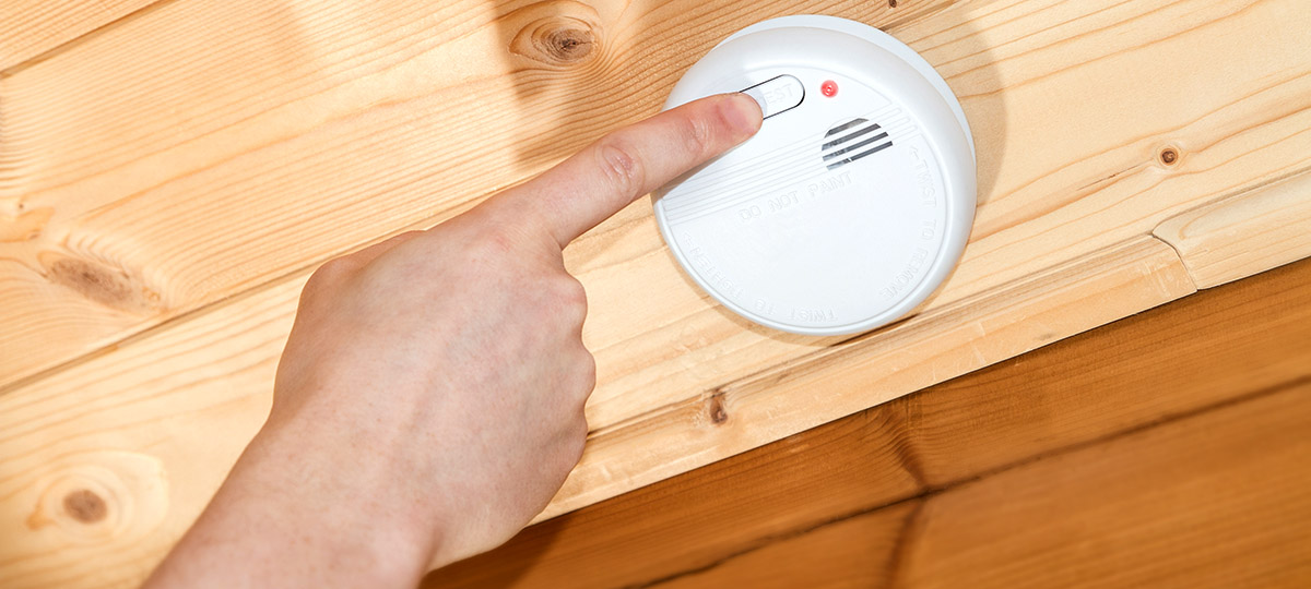 how-often-should-you-check-your-smoke-detectors-fss-technologies